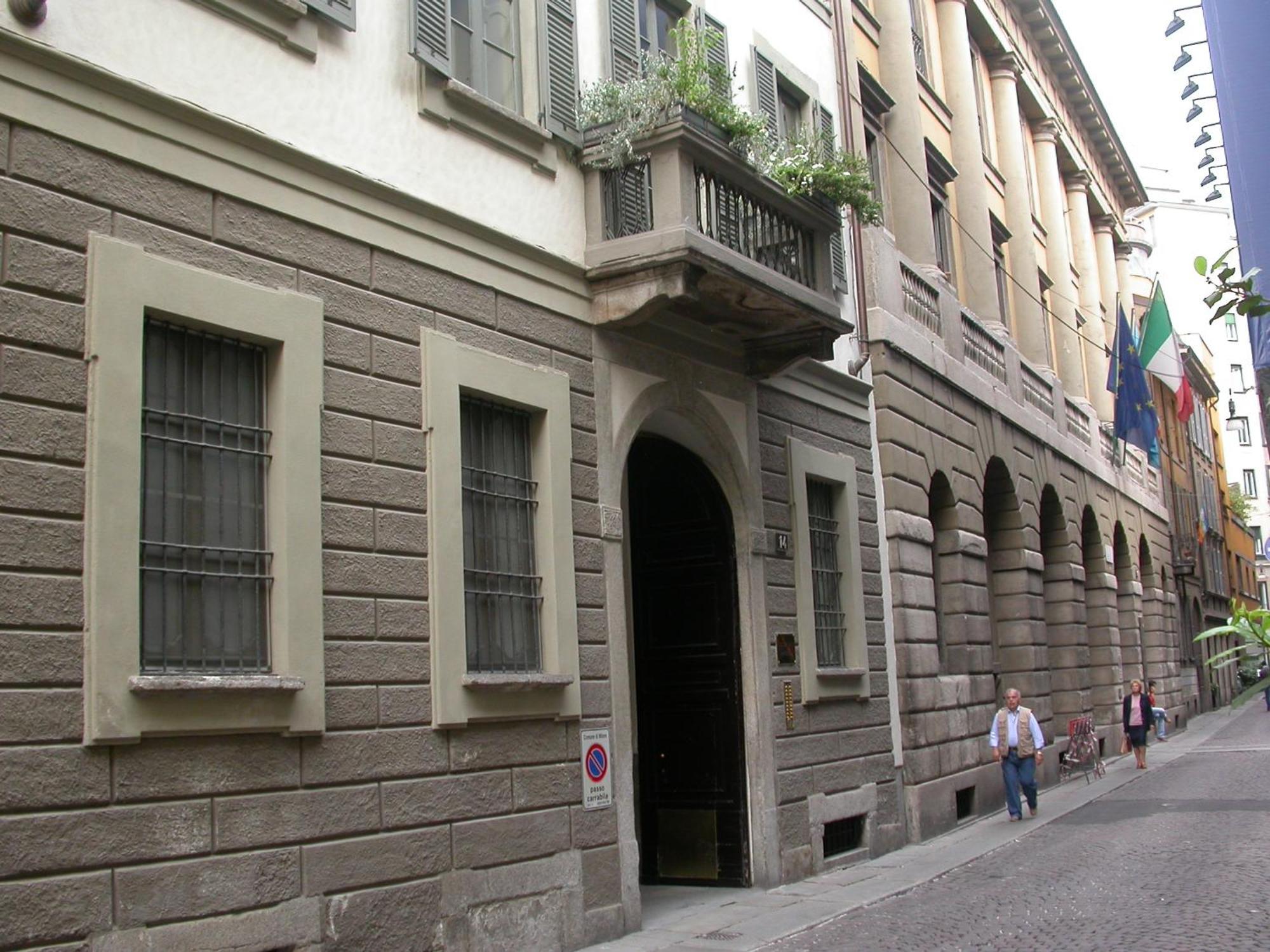 Penthouse In Fashion District Of Milan, Close To Montenapoleone, Duomo, Scala Apartamento *